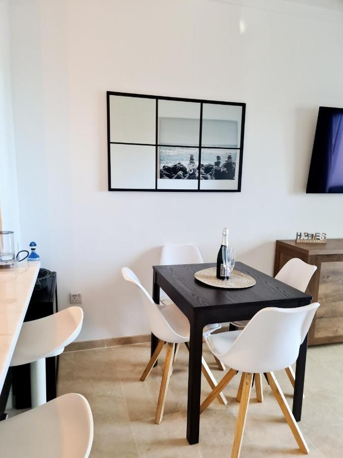 Seaside Serenity - Stylish Apartment With Spectacular Views Manilva Exteriér fotografie