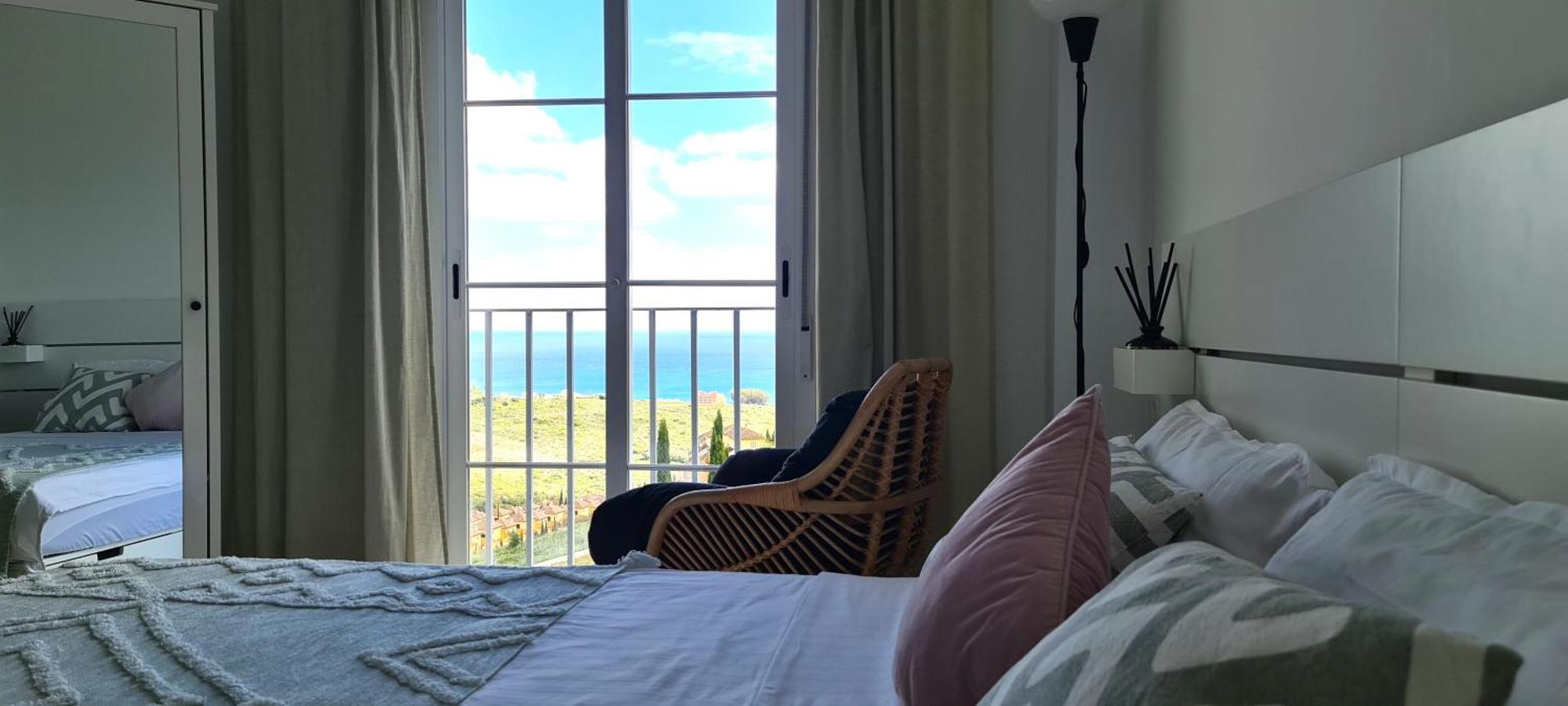 Seaside Serenity - Stylish Apartment With Spectacular Views Manilva Exteriér fotografie